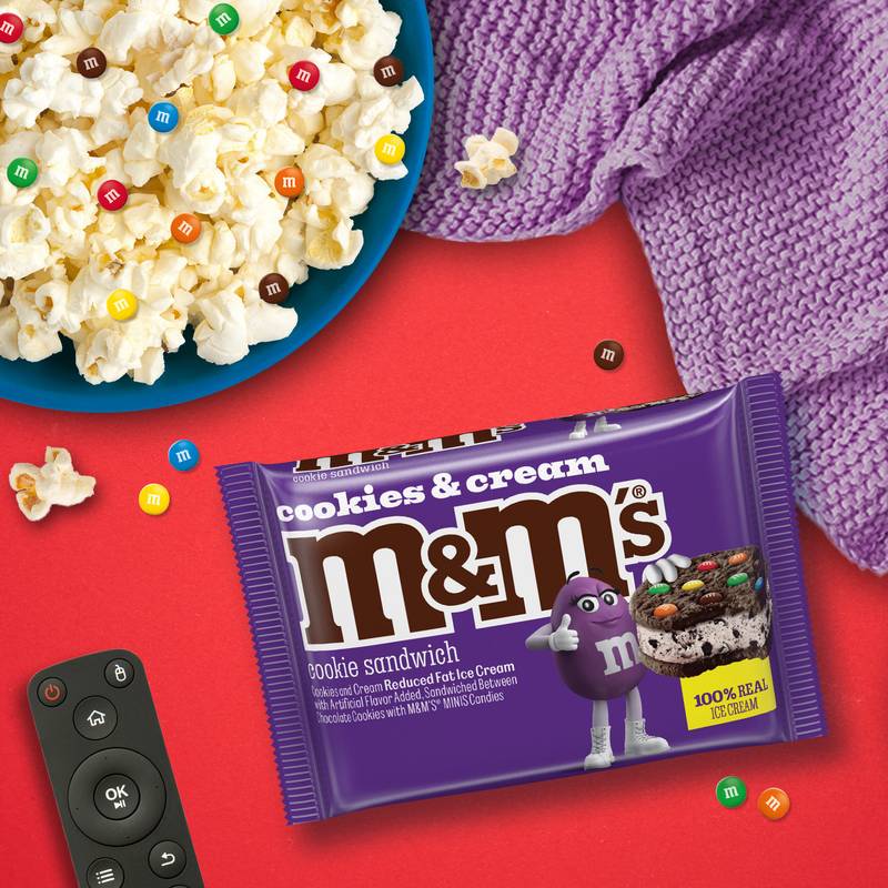 M&M'S Ice Cream Cookies and Cream Sandwiches, Reduced Fat Cookies and Cream Ice Cream Dessert Sandwich, 4ct
