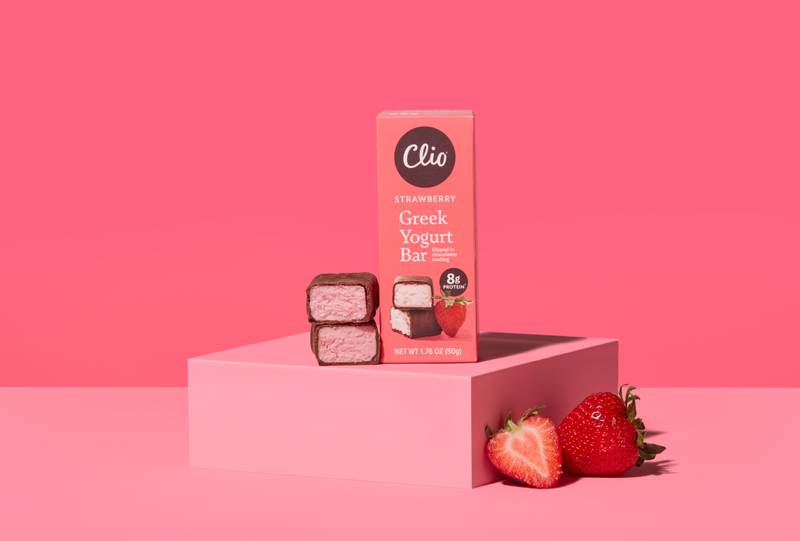 Clio Strawberry Greek Yogurt Bar - 1ct