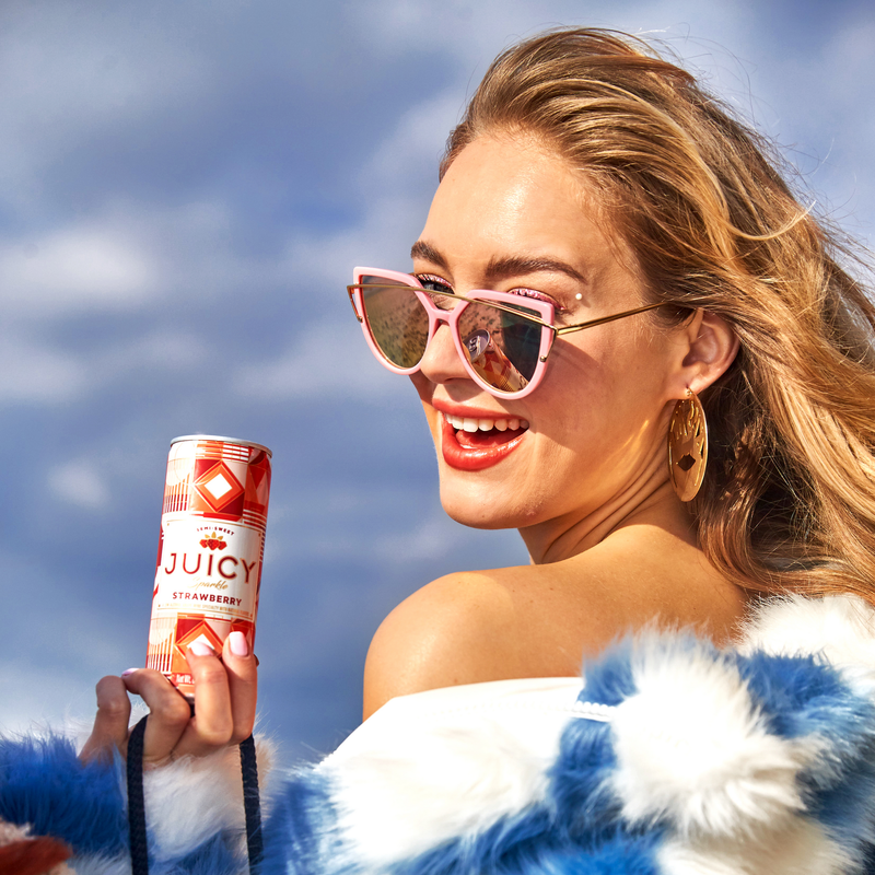 Juicy Sparkle Strawberry Sparkling Wine Can 2pk 250ml