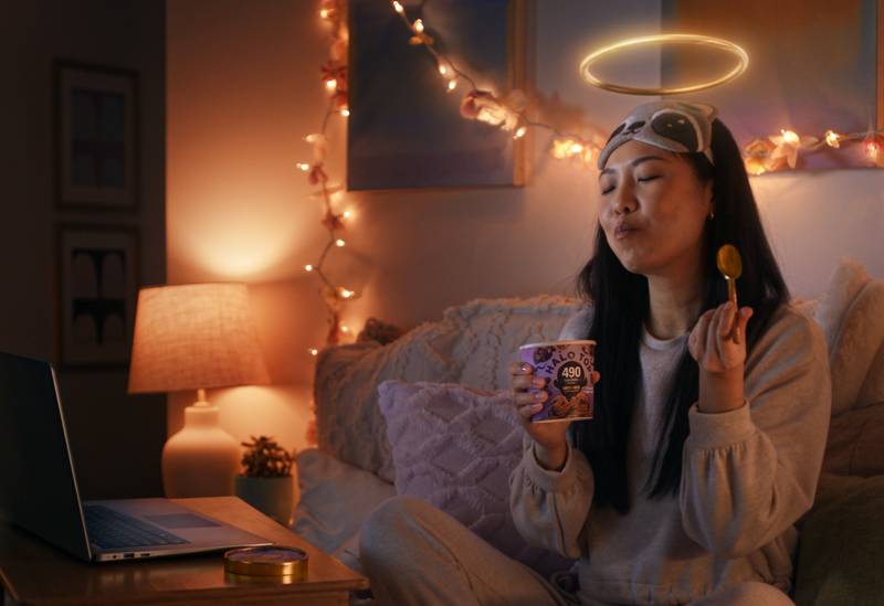 Halo Top Chocolate Chip Cookie Dough Light Ice Cream, Lower Calorie Frozen Dessert Pint, 16 fl oz