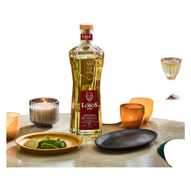 Lobos 1707 Tequila Reposado 750ml Gift Set