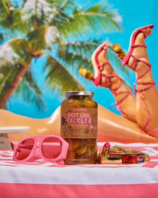 HOT GIRL PICKLES Bread & Butter Chips 32 Oz