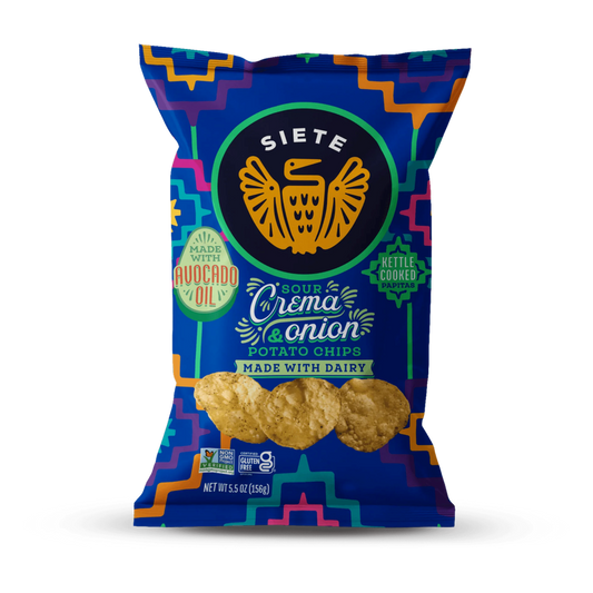 Siete Sour Crema & Onion Kettle Cooked Chips, 5.5 oz