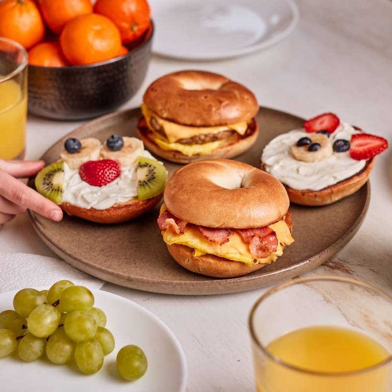 Lender's Frozen Pre-sliced Plain Bagels - 6ct