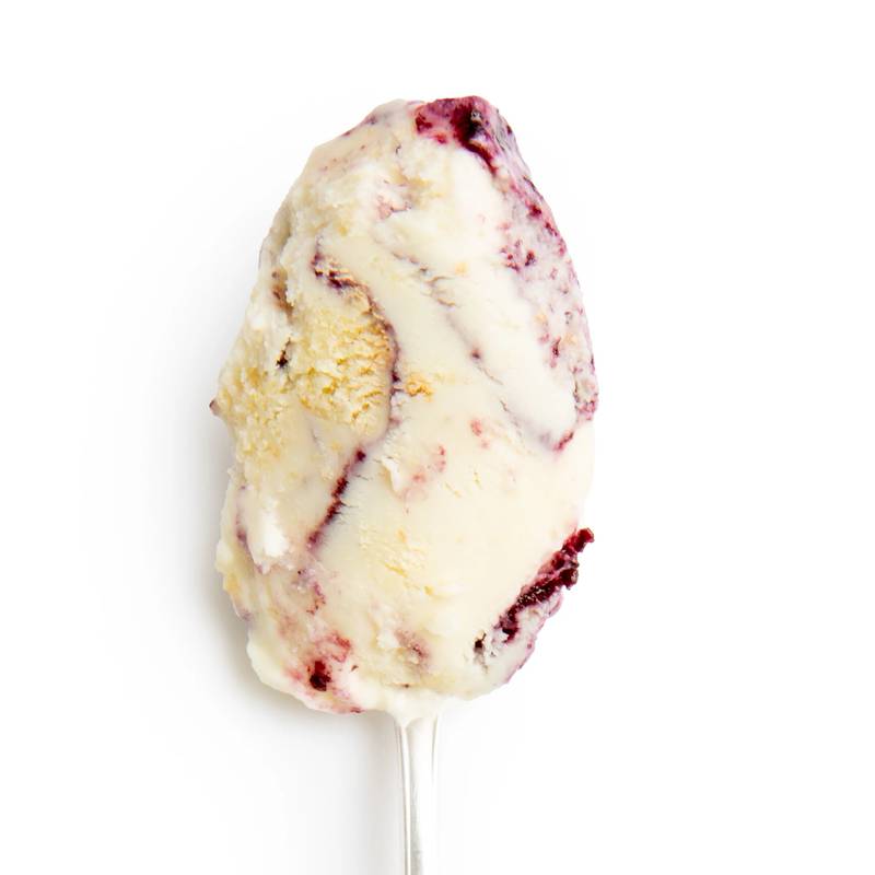 Jeni's Blueberry Johnny Cakes Ice Cream Pint