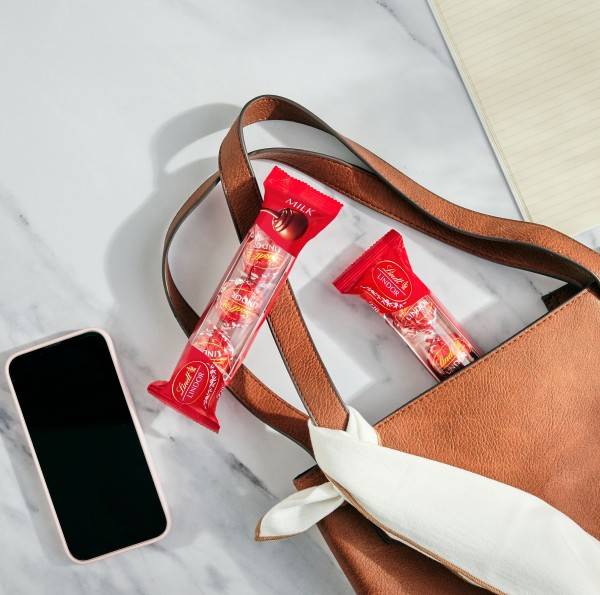 Lindt LINDOR Milk Chocolate Candy Truffles, Chocolates with Smooth, Melting Truffle Center, 1.3 oz