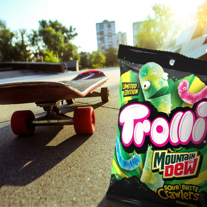 Trolli x Mountain Dew Sour Brite Crawlers Gummy Worm Candy, 4.25 oz